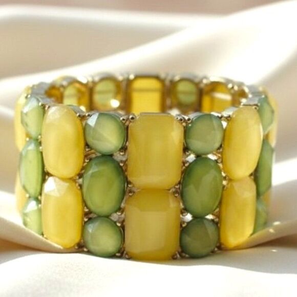 Vintage Jewelry - Art Deco Inspired Green and Yellow Stone Bracelet